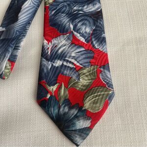 Vintage Envoy Limited Edition Floral Necktie Tie Red Blue Green